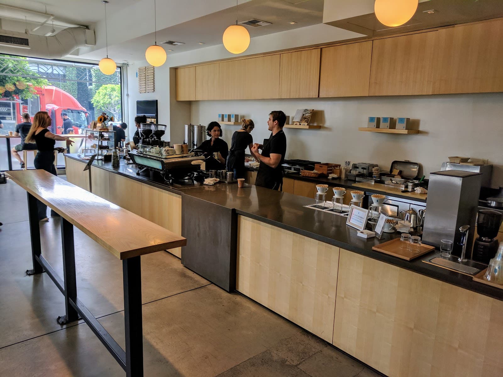 Blue Bottle Coffee specialty coffee shop in Los Angeles - photo 4