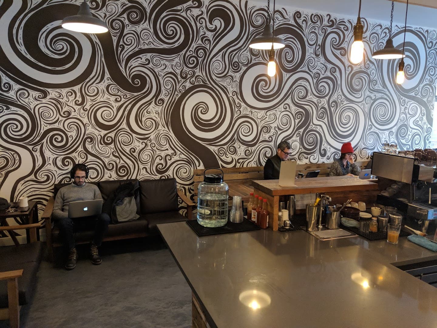 Groundswell Coffee Roasters specialty coffee shop in Chicago - photo 8