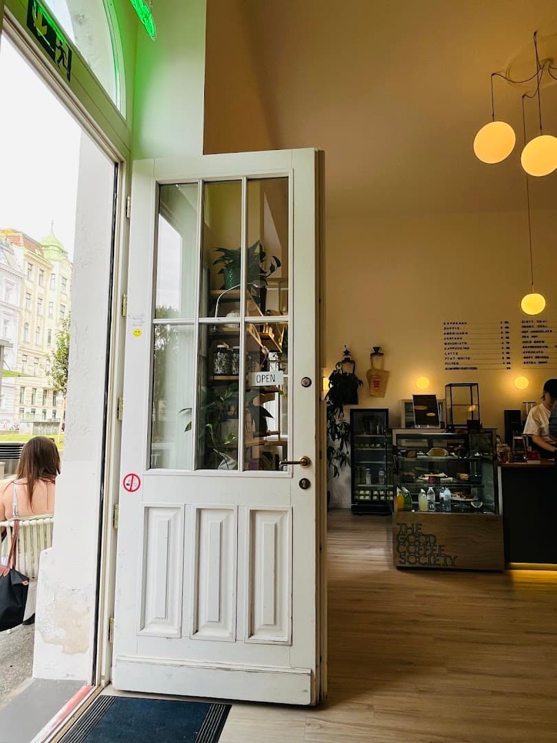 The Good Coffee Society Lab - specialty coffee shop in Vienna