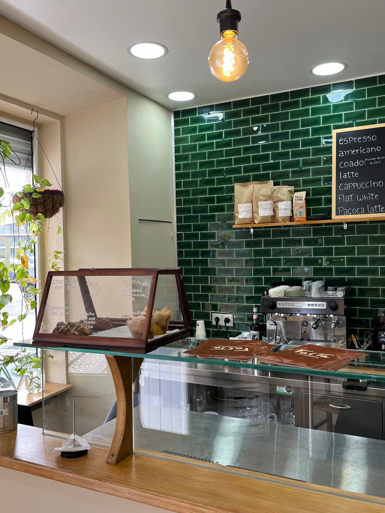 Falta Café - Specialty Coffee, Breakfast & Sando — specialty coffee in Lisbon