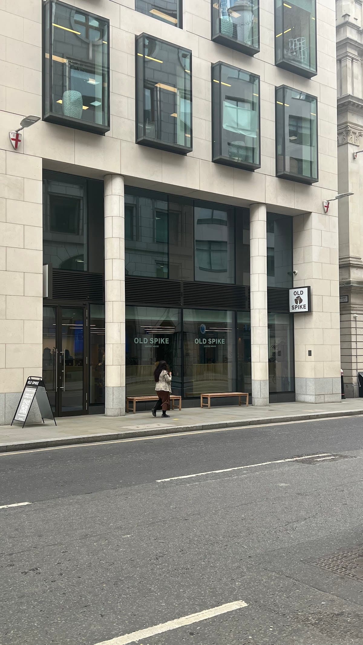 Old Spike Fenchurch Street specialty coffee shop in London - photo 6
