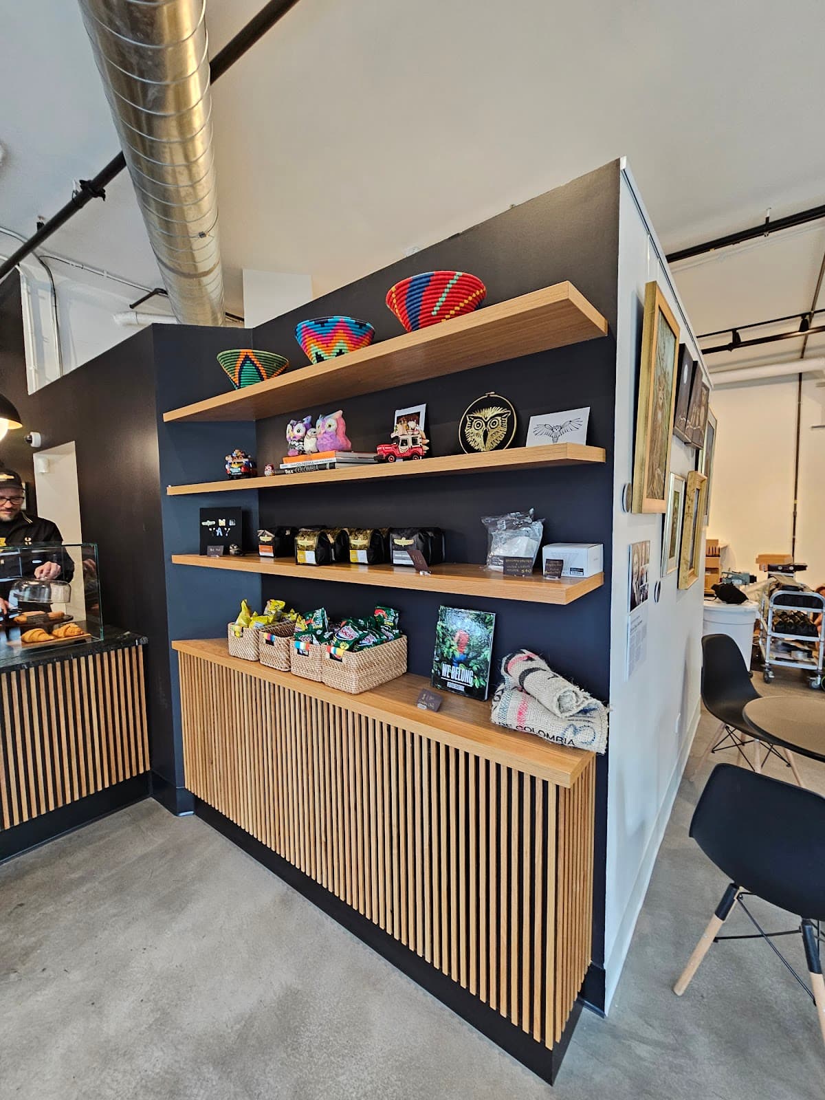 Magnífico Coffee Roasters & Coffee Shop - specialty coffee shop in Avondale