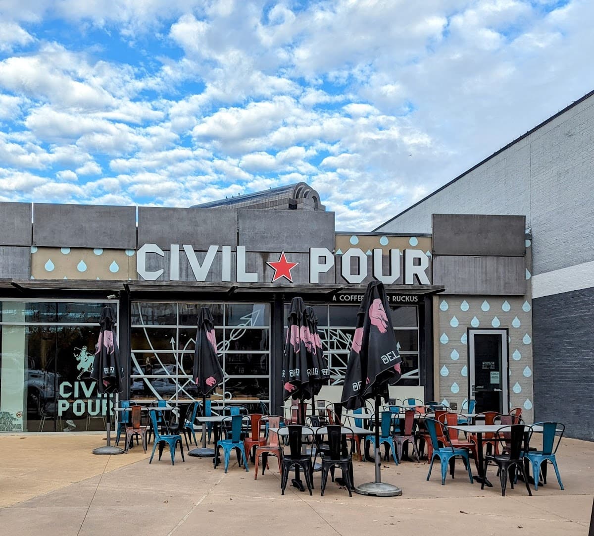 Civil Pour Coffee + Beer specialty coffee shop in Dallas - photo 9