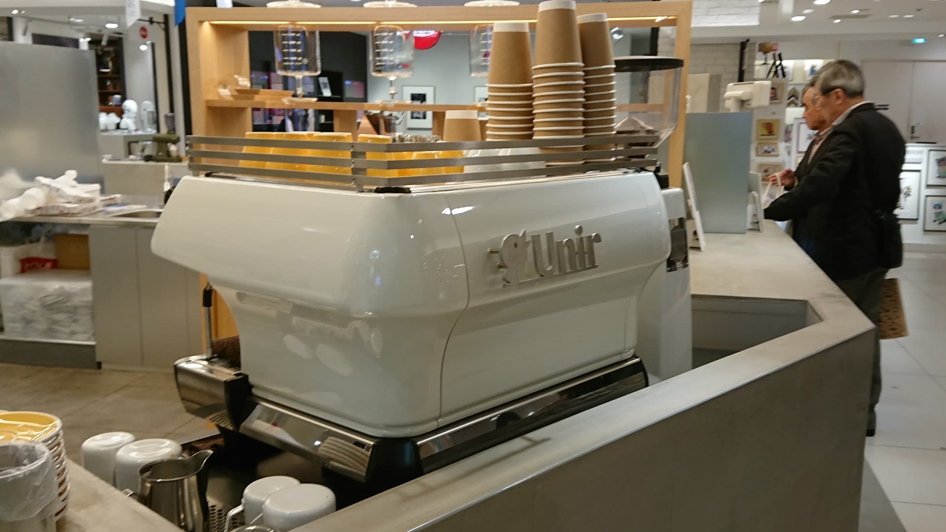 Unir in HANKYU Umeda 10F - specialty coffee shop in Osaka