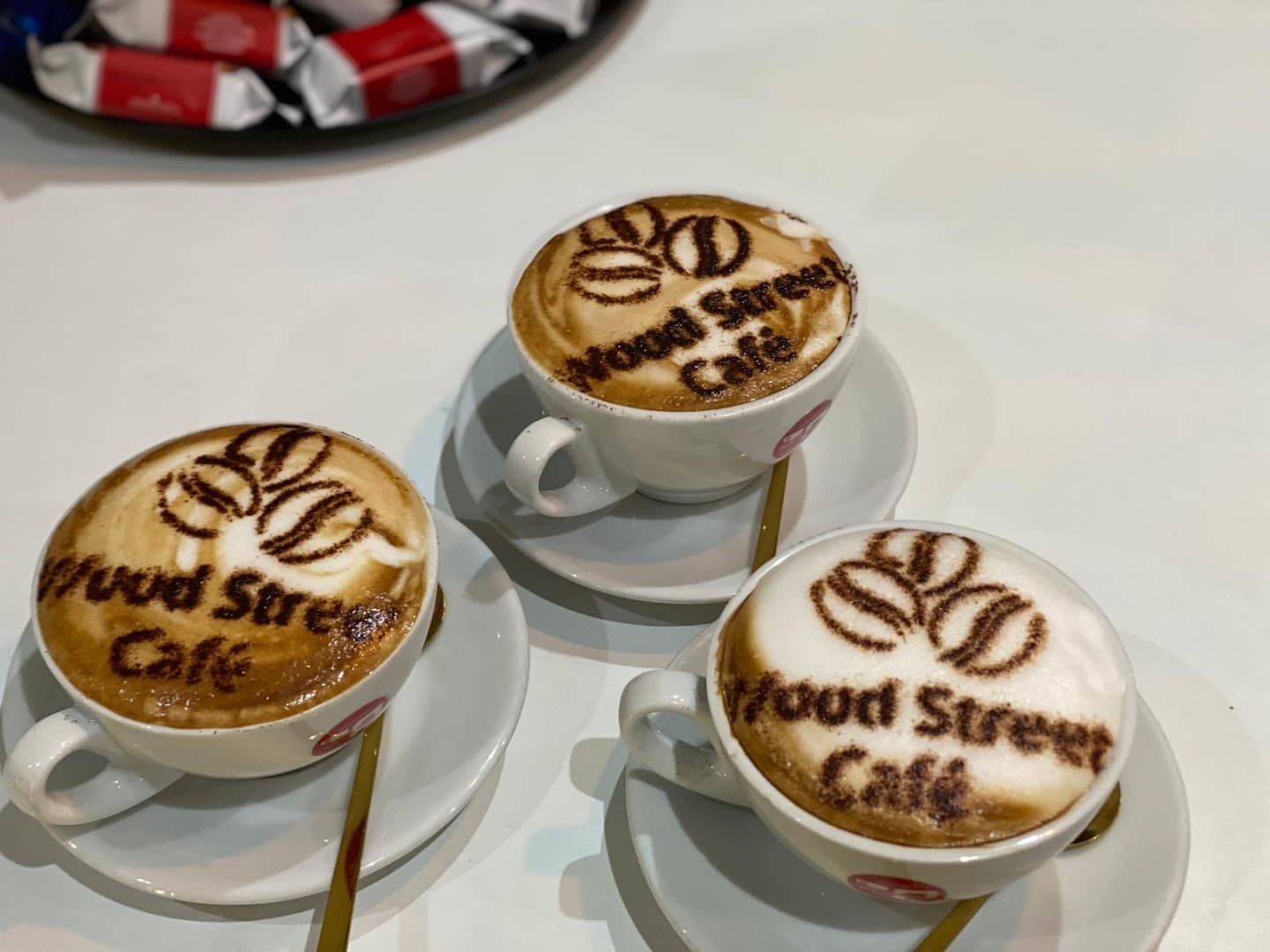 Wood Street Cafe specialty coffee shop in London - photo 4