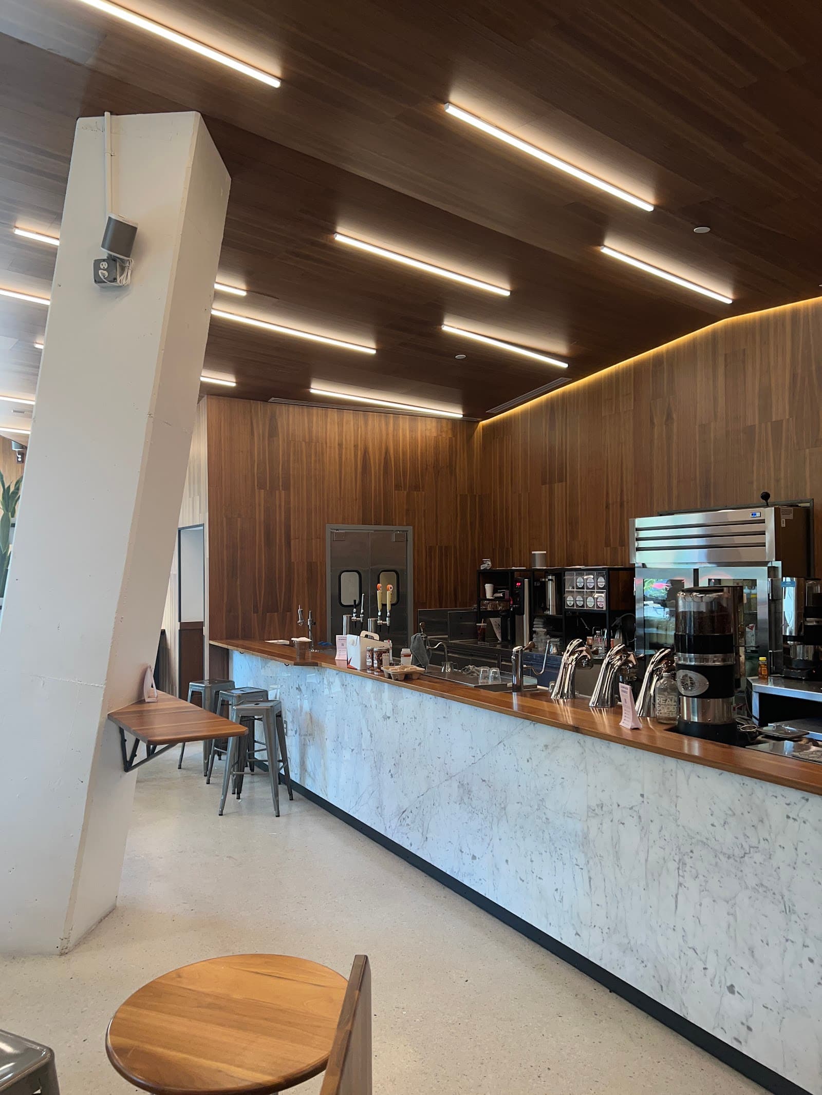 Compass Coffee specialty coffee shop in Washington, D.C. - photo 5