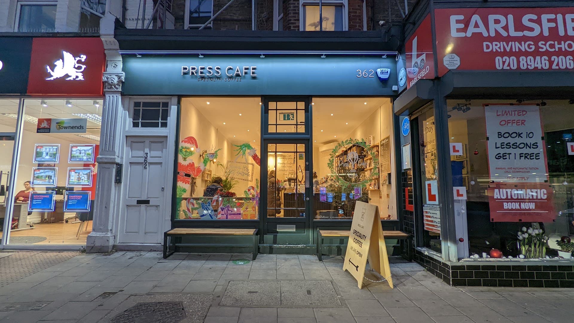 Press Cafe specialty coffee shop in London - photo 7