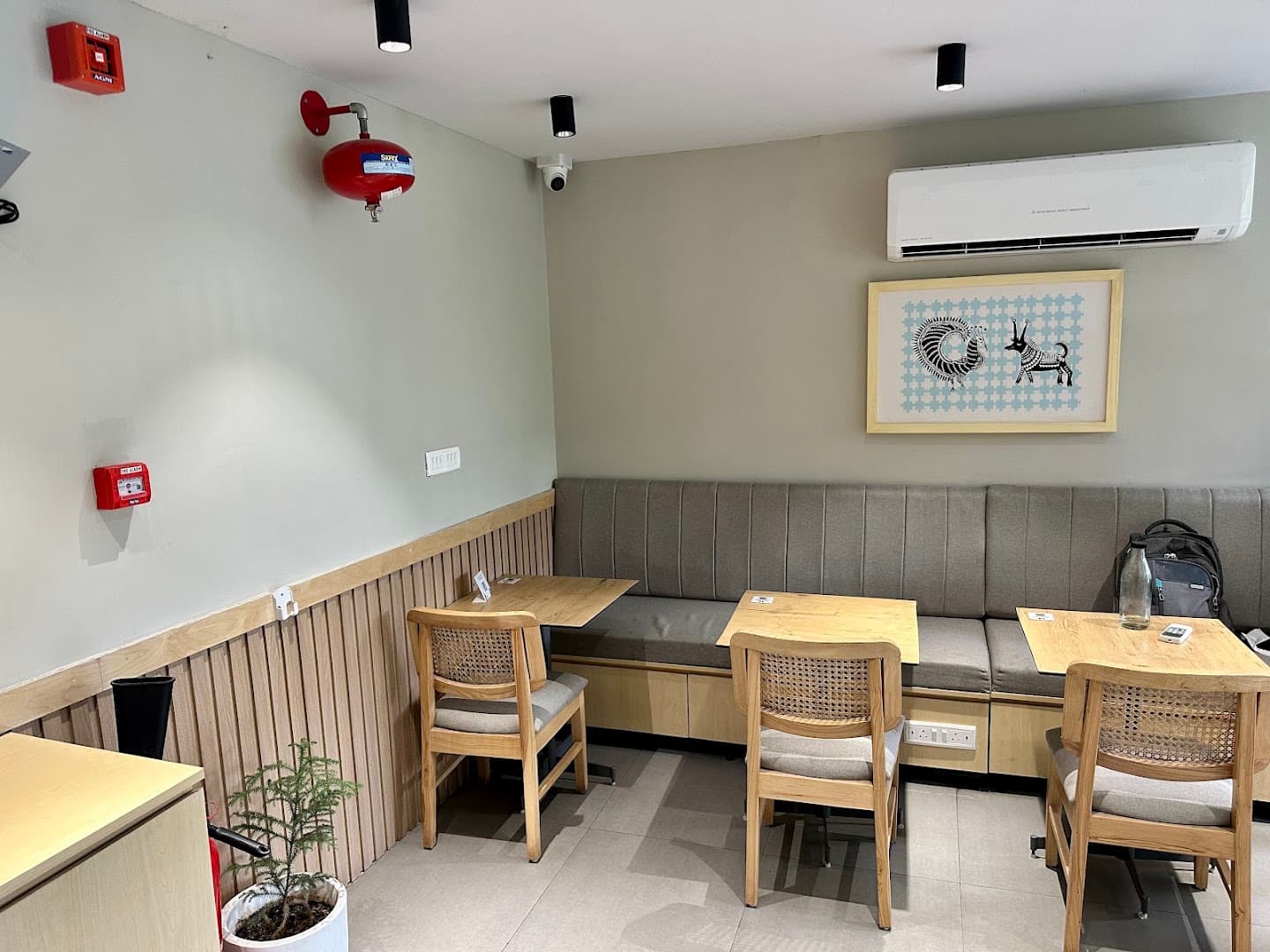 Blue Tokai Coffee Roasters | Defence Colony, Delhi — specialty coffee in Delhi