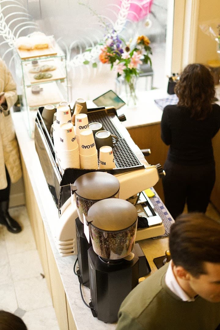 Reload Coffee specialty coffee shop in Amsterdam - photo 6