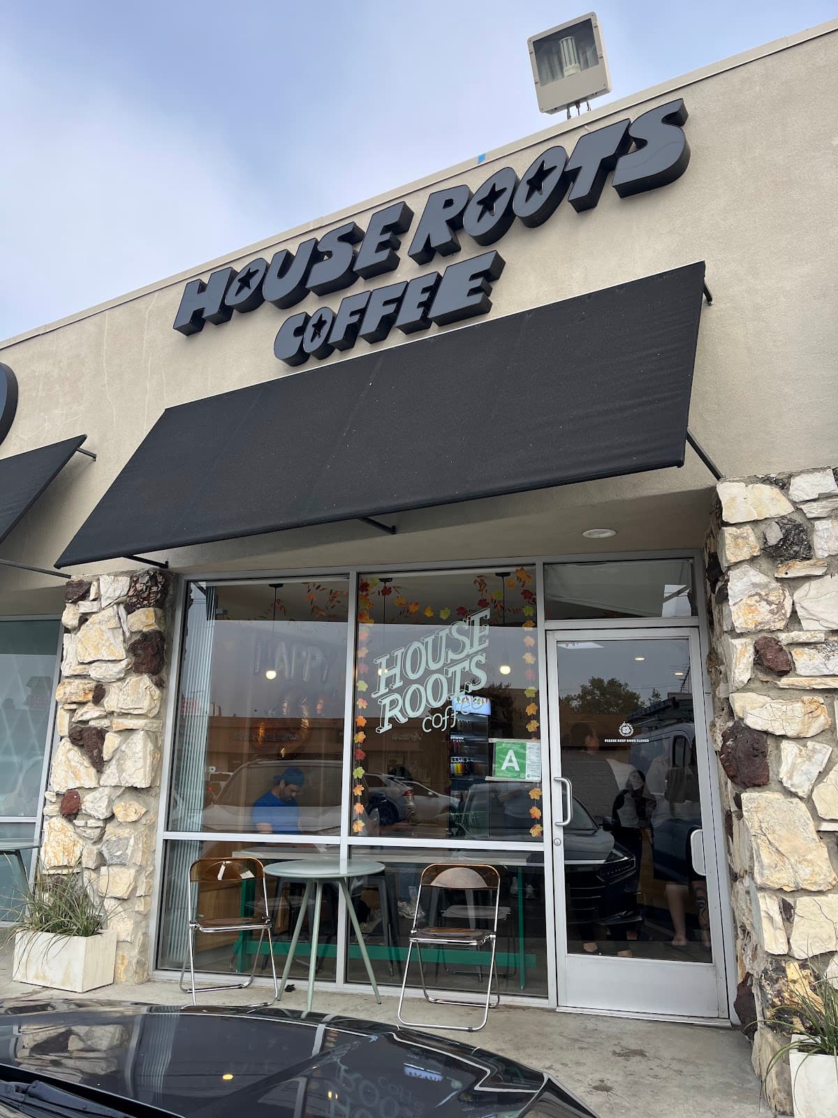 House Roots Coffee - specialty coffee shop in Los Angeles