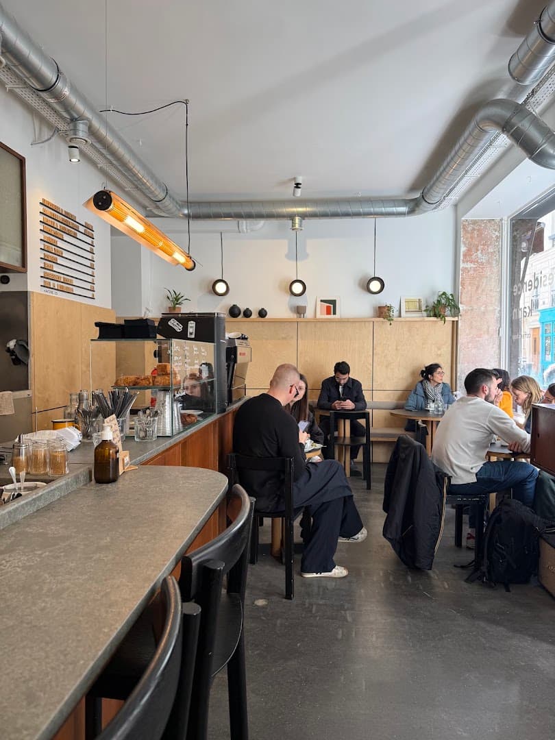 Residence Kann - specialty coffee shop in Paris