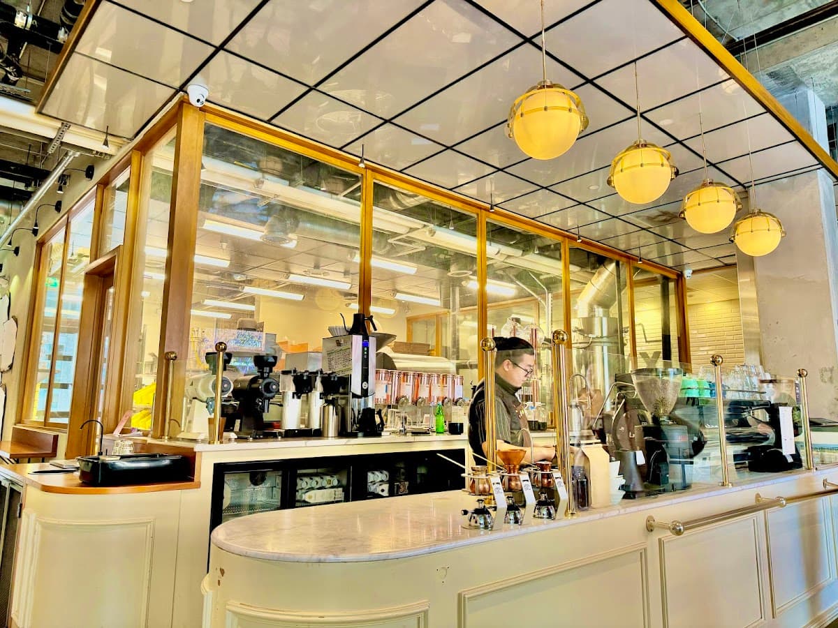 Boxx Coffee Roasters Co. specialty coffee shop in Los Angeles - photo 3