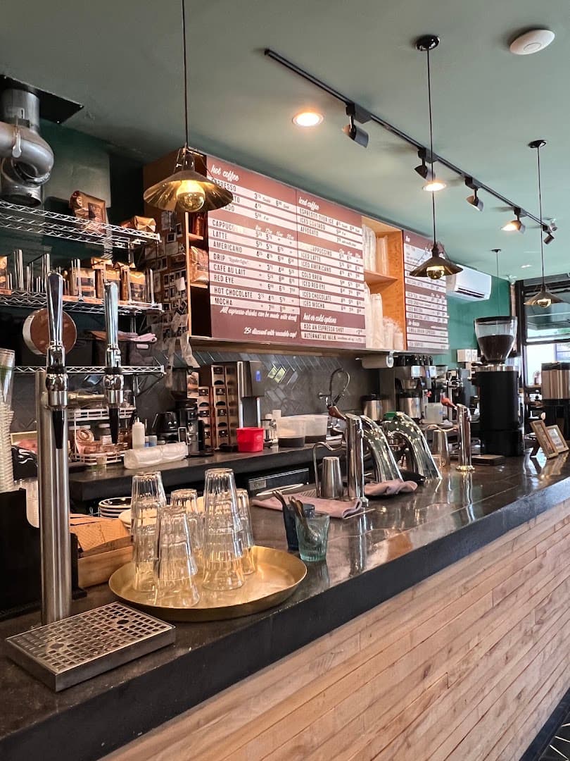 Interior of Mighty Oak Roasters, specialty coffee shop in New York