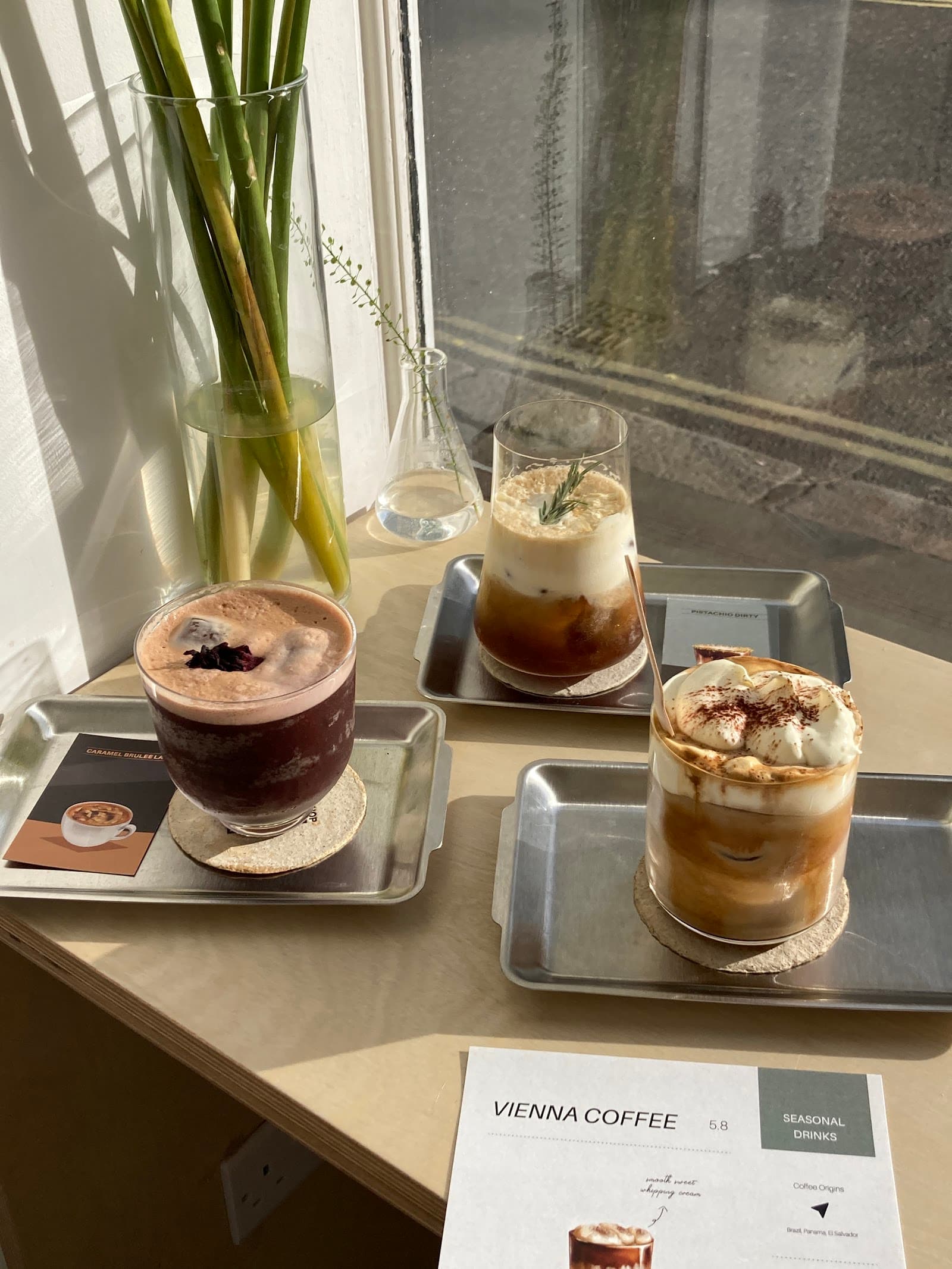 Qubic Cafe - specialty coffee shop in Covent Garden