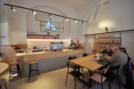 Portobello Coffee, Brunch & Wine — specialty coffee in Budapest