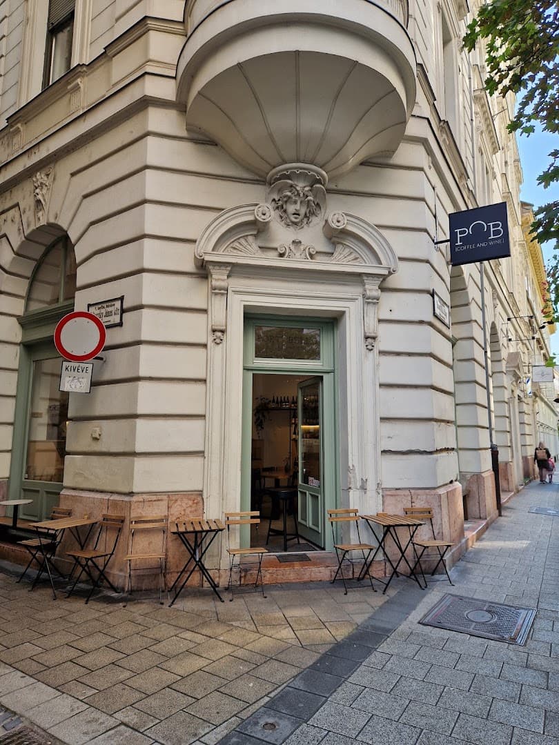 Portobello Coffee, Brunch & Wine specialty coffee shop in Budapest - photo 7