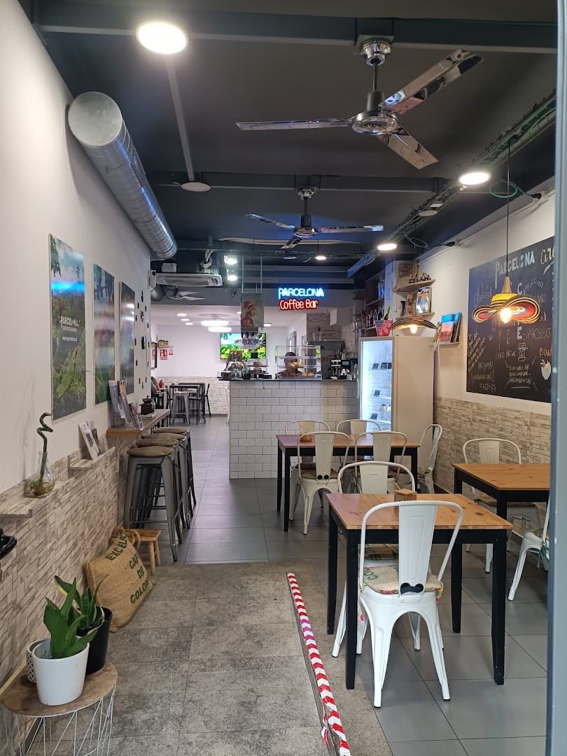 Parcelona Cafè Bar - specialty coffee shop in Sant Martí