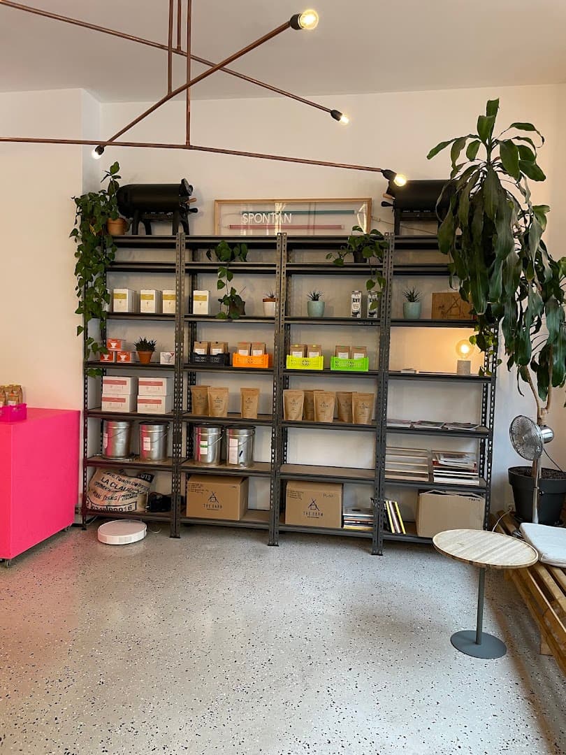 Spontan Coffee - specialty coffee shop in Mitte