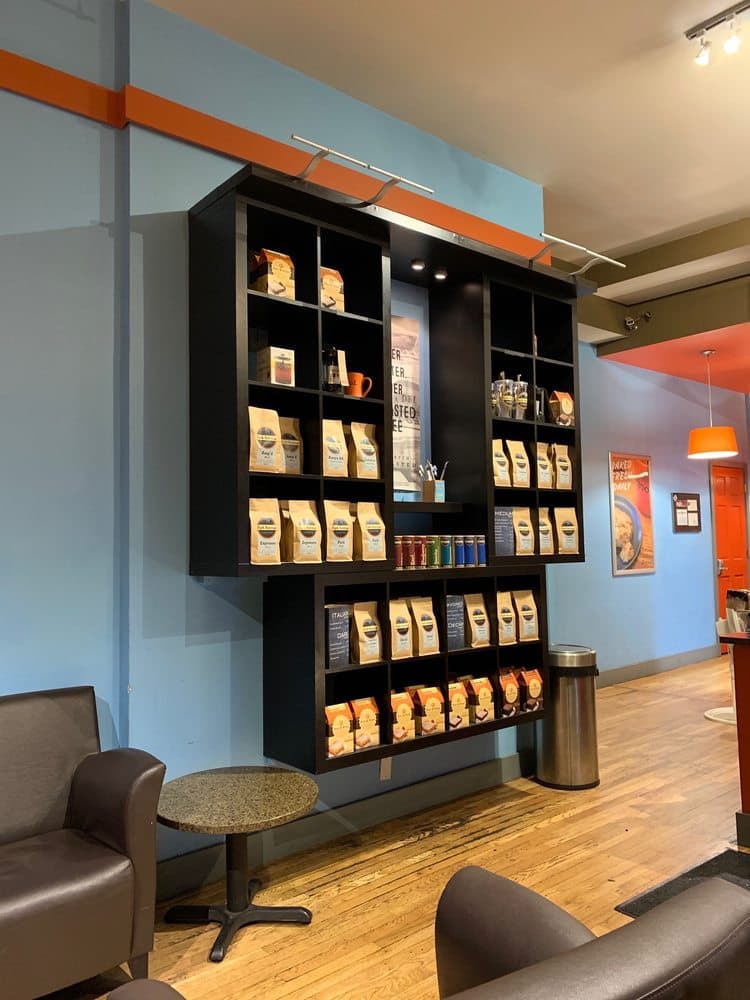 Park Avenue Coffee - Lafayette Square - specialty coffee shop in St. Louis