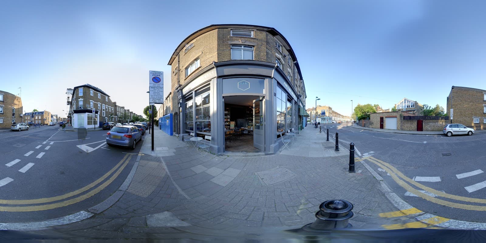 Fink's Salt and Sweet specialty coffee shop in London - photo 6