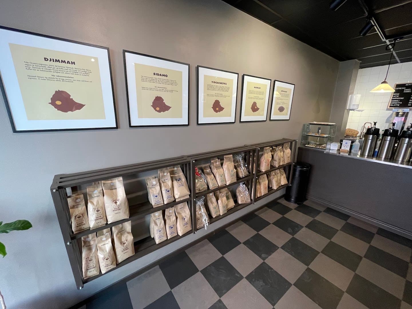 Höga Kusten Kaffe Rosteri - specialty coffee shop in Kungsholmen