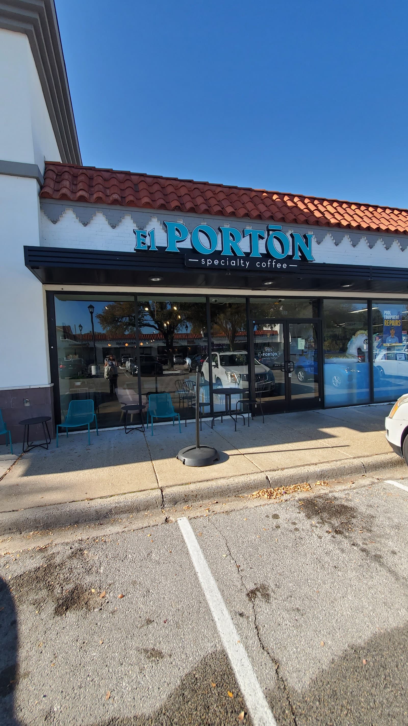 El Porton Coffee specialty coffee shop in Dallas - photo 6