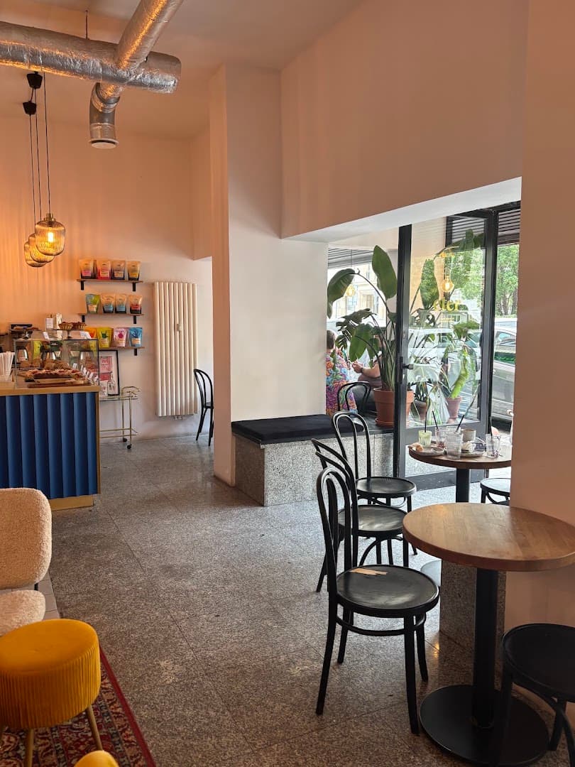 eter - specialty coffee shop in Warsaw