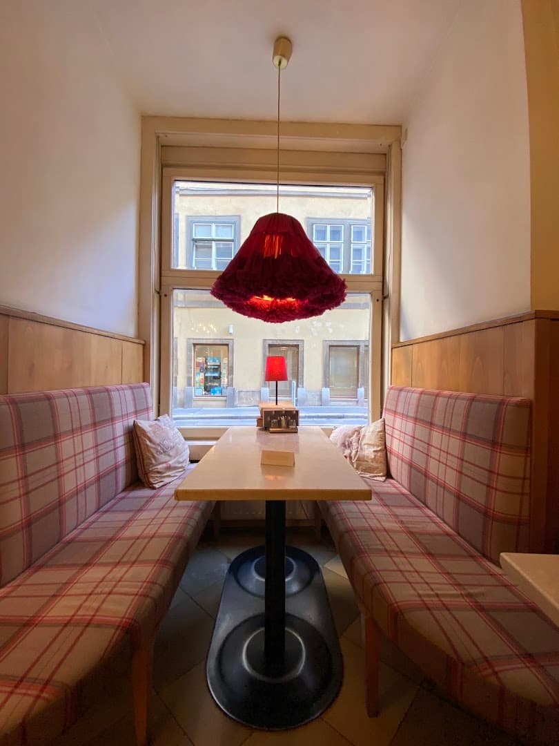 Cottage Roasters 1010 - specialty coffee shop in Vienna