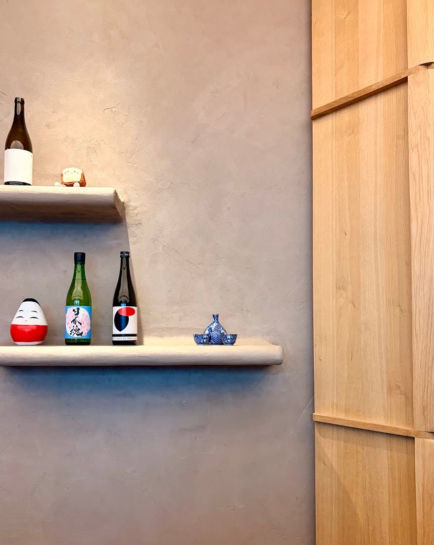 Interior of Lalere Café & Bar, specialty coffee shop in Zurich