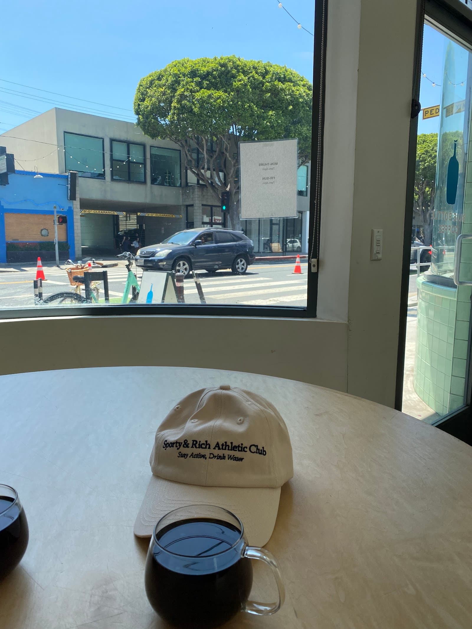 Blue Bottle Coffee specialty coffee shop in Los Angeles - photo 3