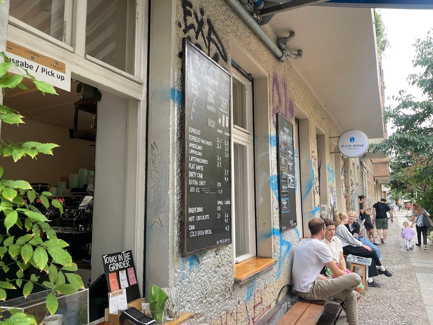 Blaue Bohne Rösterei specialty coffee shop in Berlin - photo 12