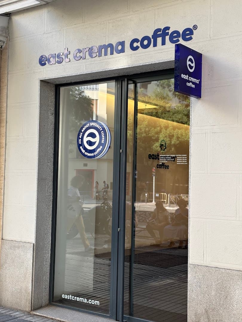 East Crema Coffee Conde (Specialty Coffee Madrid) specialty coffee shop in Madrid - photo 3
