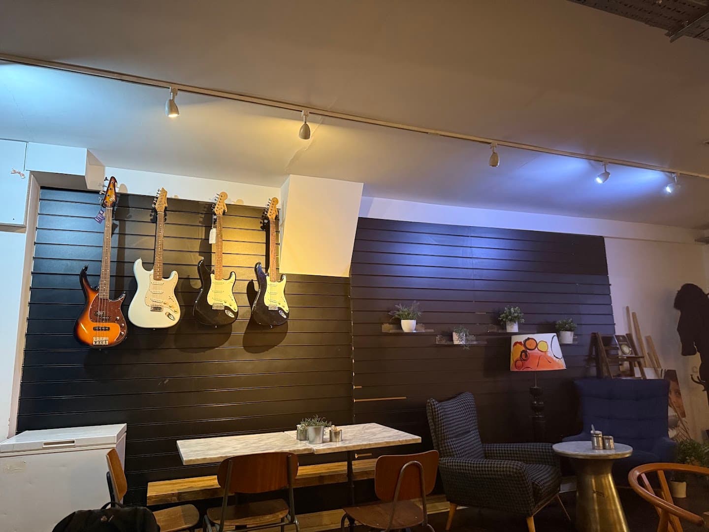 Music & Beans Haringey specialty coffee shop in London - photo 10