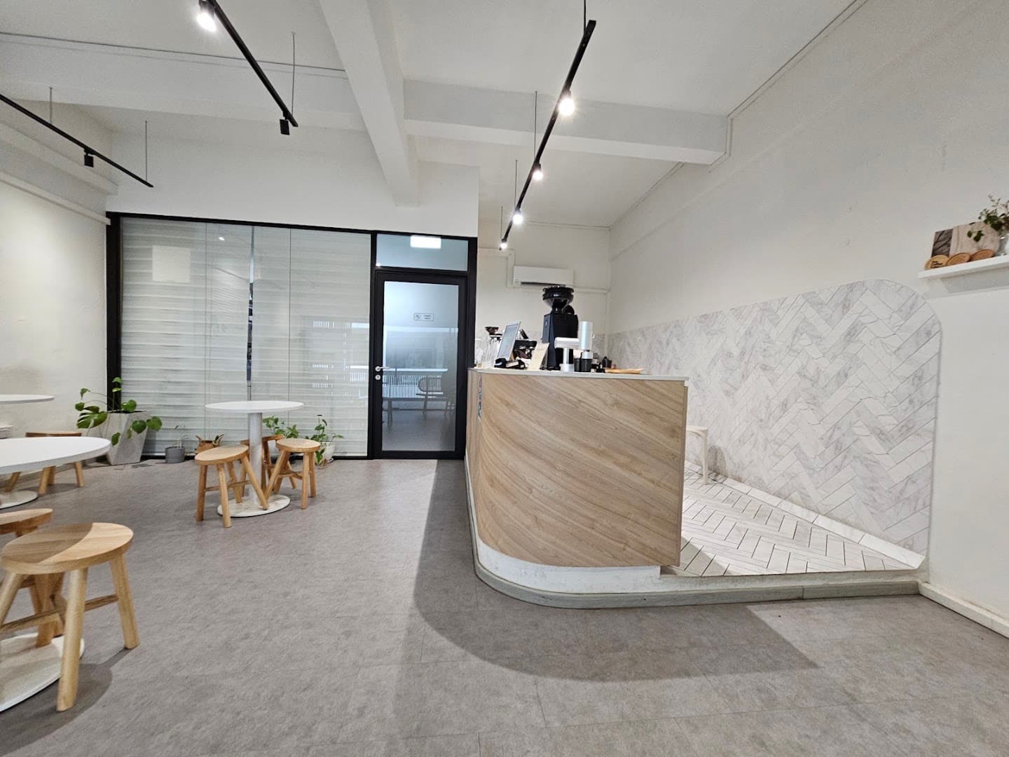 Zerah Coffee Roasters - specialty coffee shop in Singapore