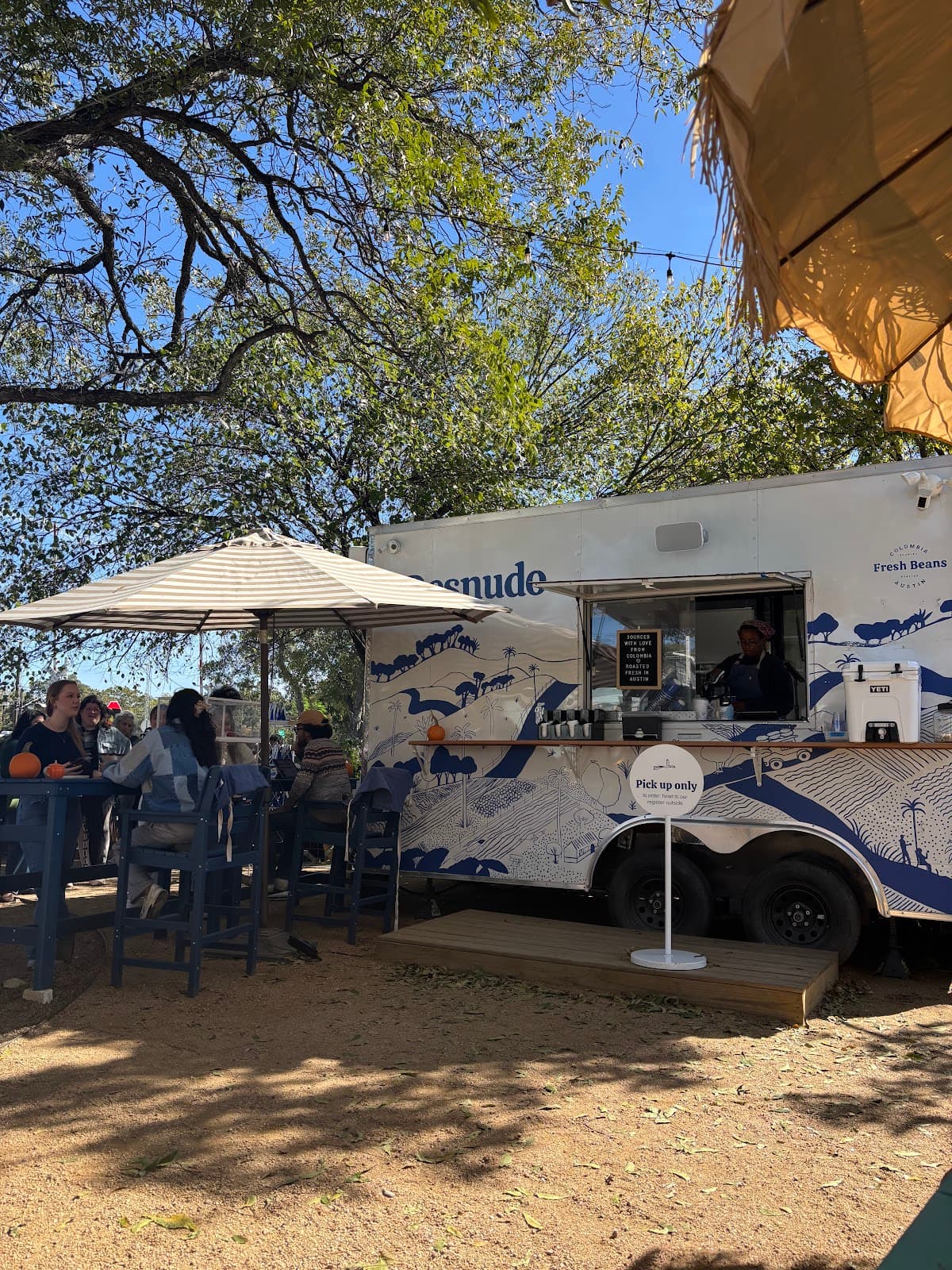 Desnudo Coffee: East Austin - specialty coffee shop in Blackshear-Prospect Hill