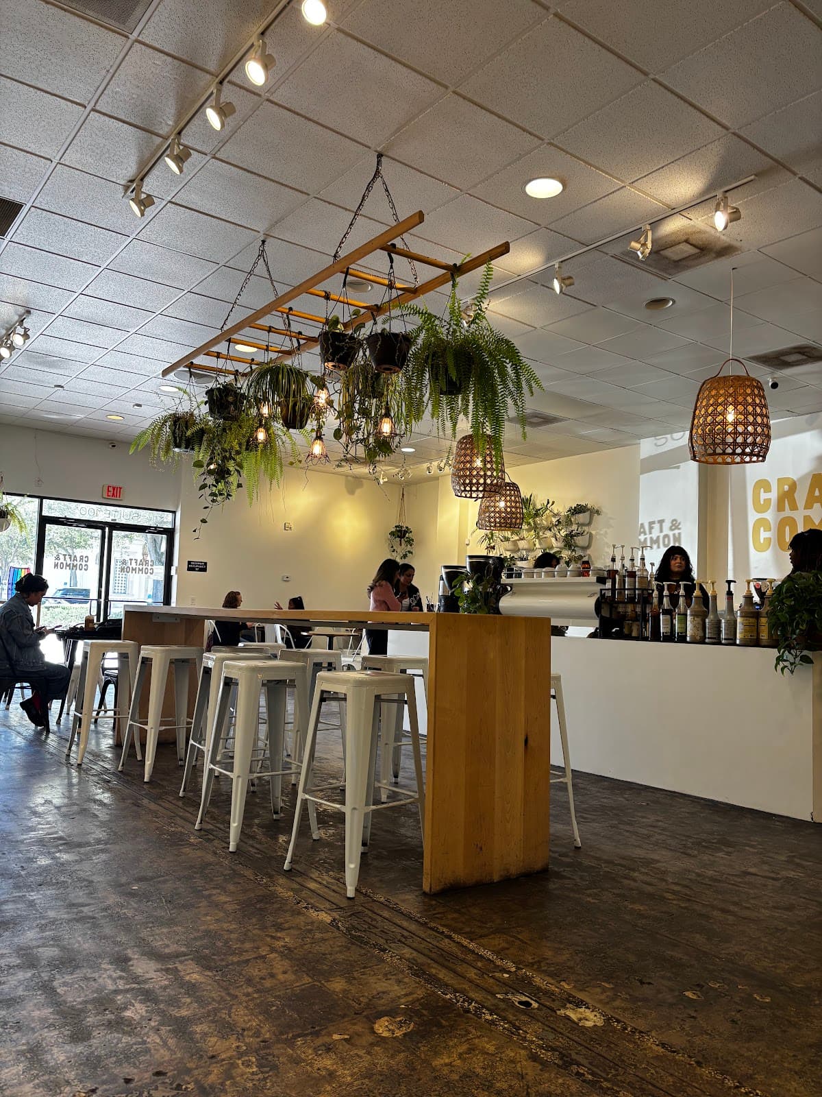 Craft & Common specialty coffee shop in Orlando - photo 3