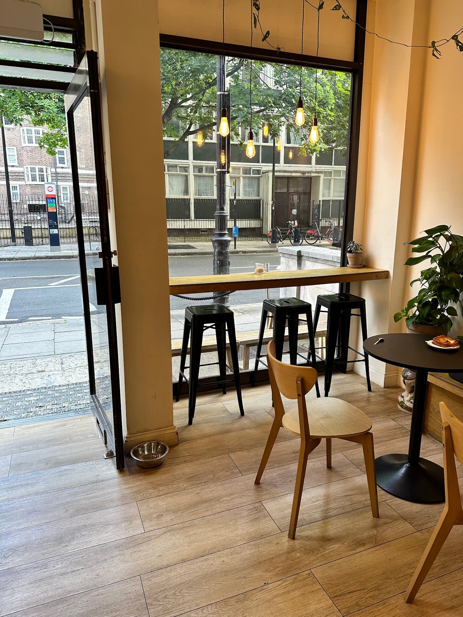 PROJECT68 specialty coffee shop in London - photo 12