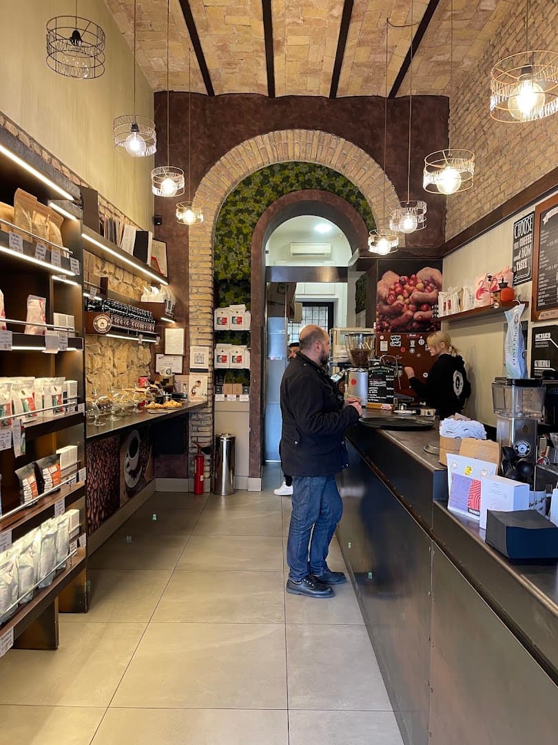 Interior of Pergamino Caffè, specialty coffee shop in Rome