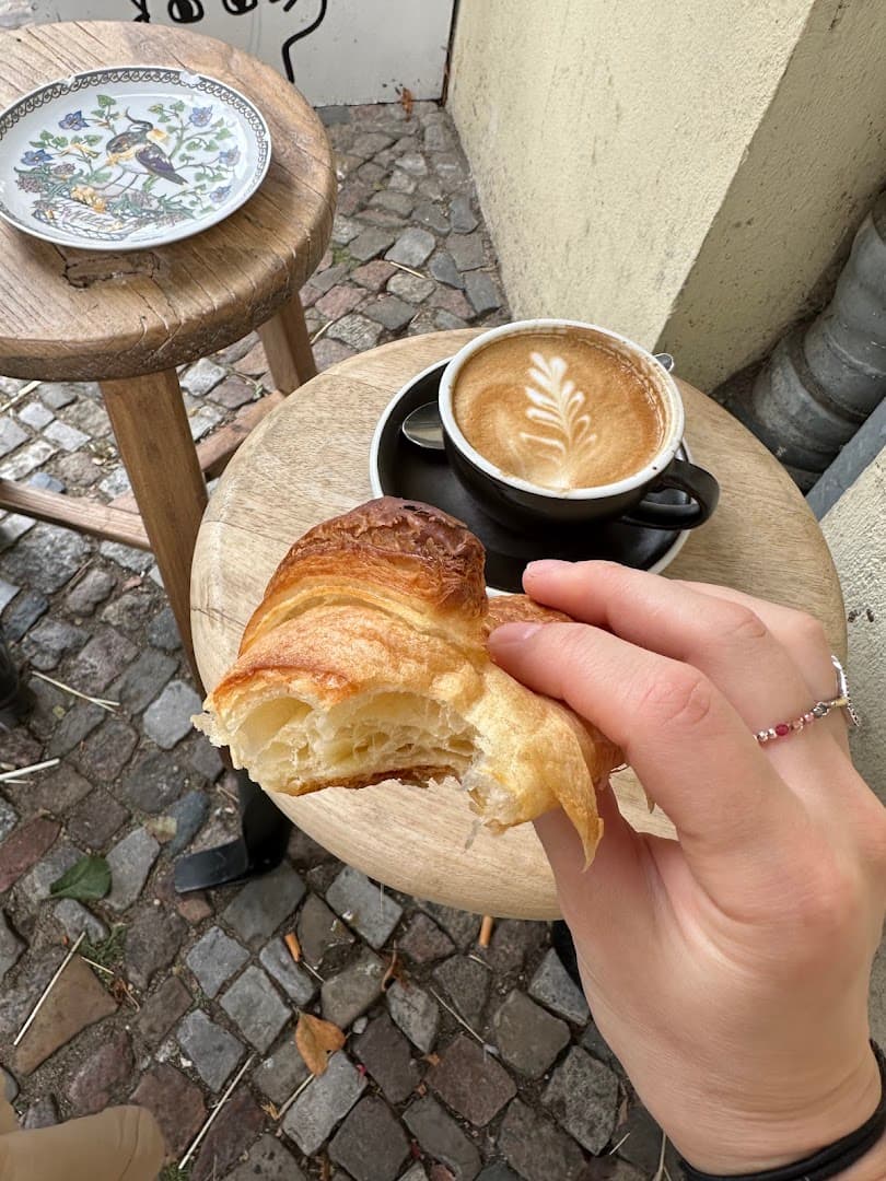 Godshot specialty coffee shop in Berlin - photo 8