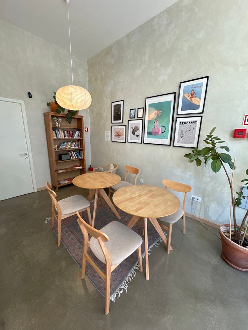 Kuji Coffee - specialty coffee shop in Porto