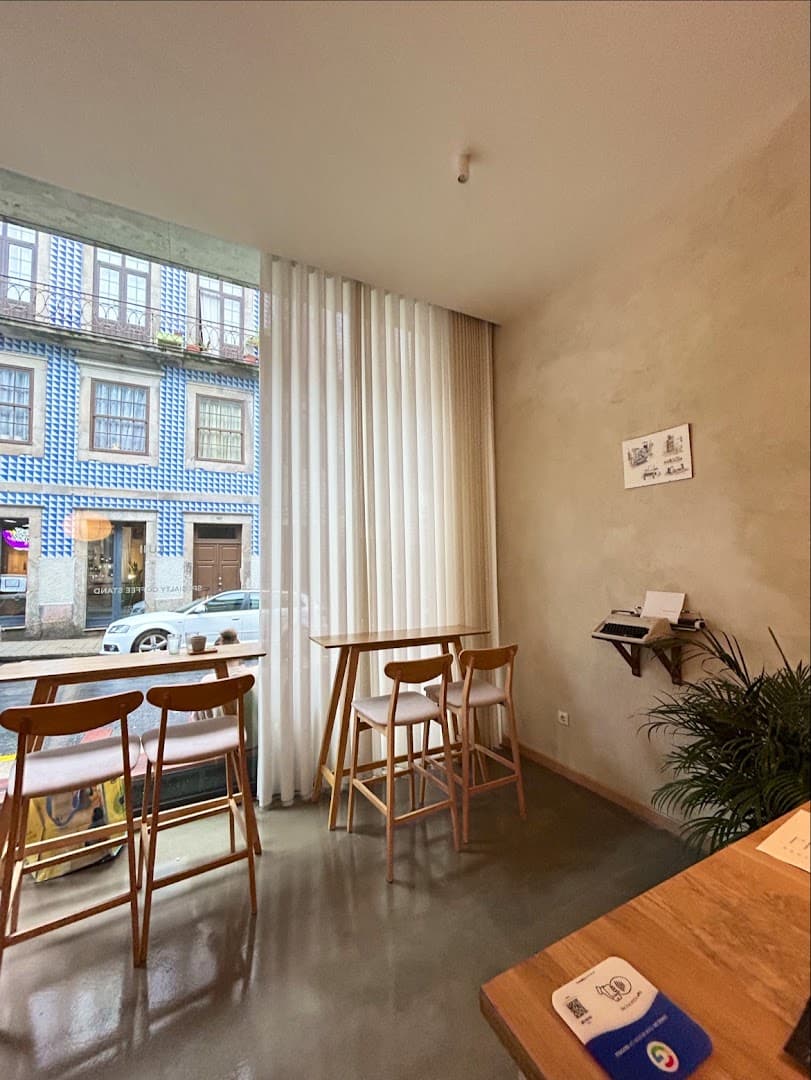 Kuji Coffee - specialty coffee shop in Porto