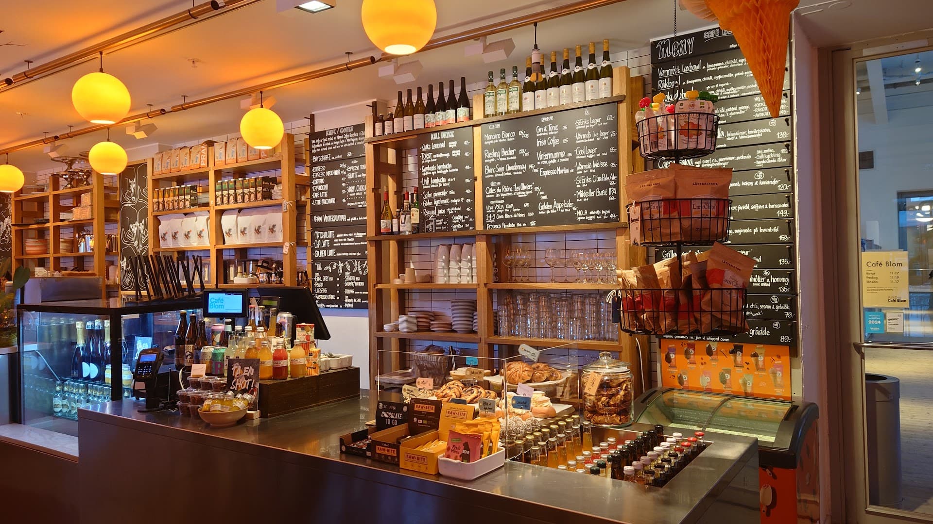 Café Blom - specialty coffee shop in Skeppsholmen