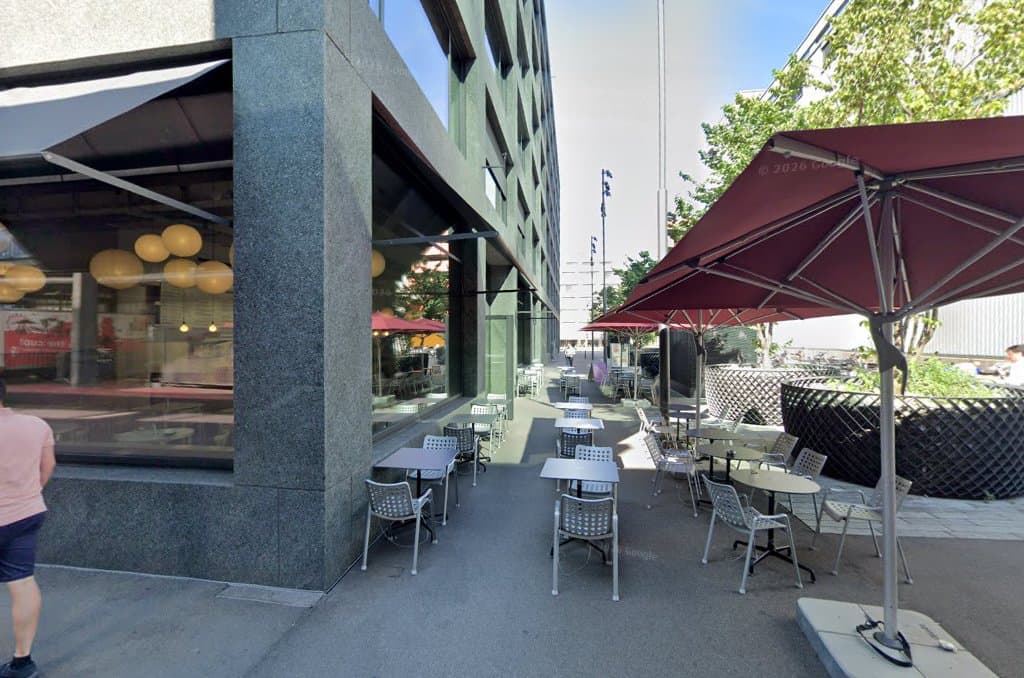 Collective Bakery - specialty coffee shop in Industriequartier