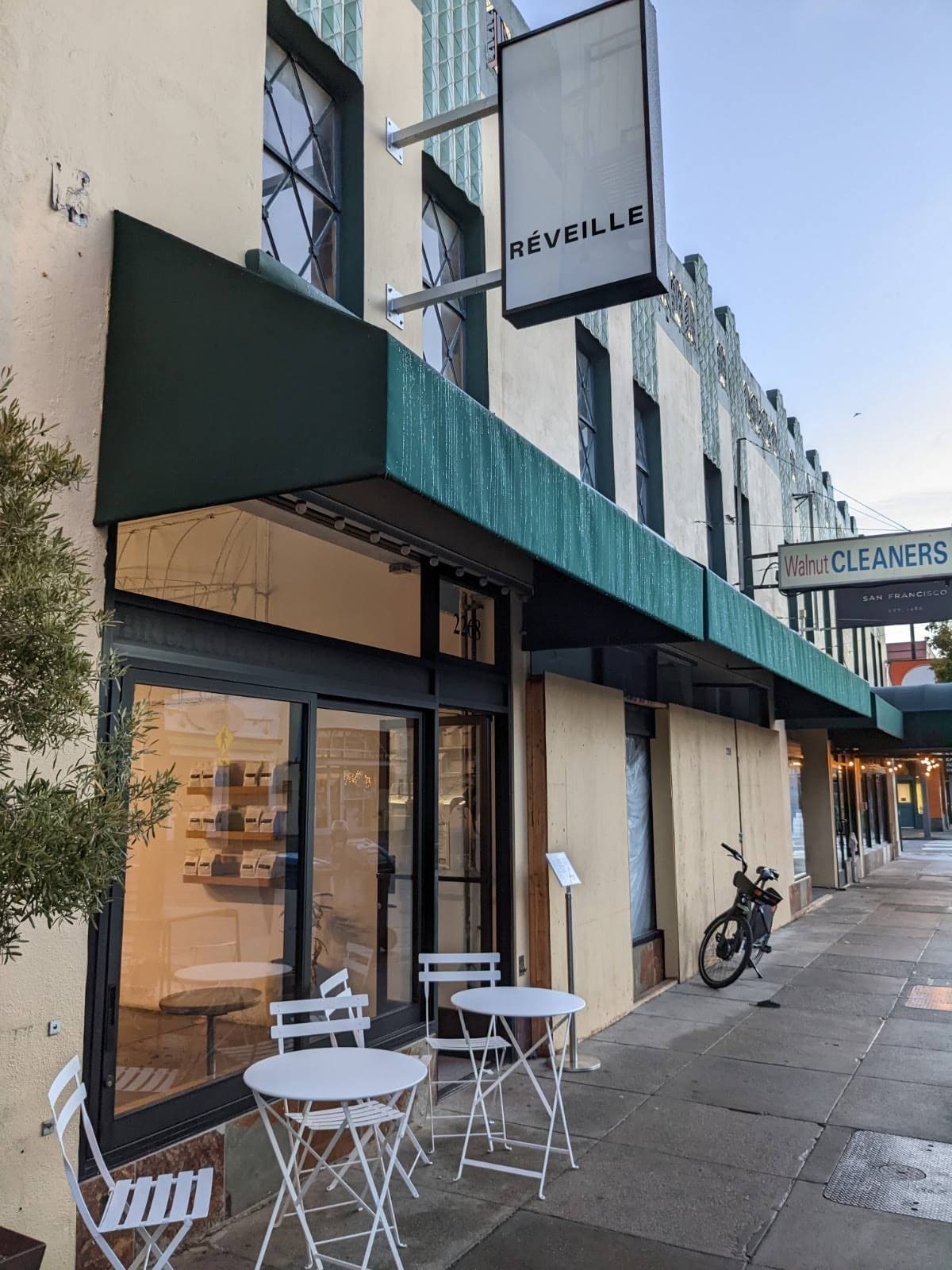 Reveille - specialty coffee shop in Marina District