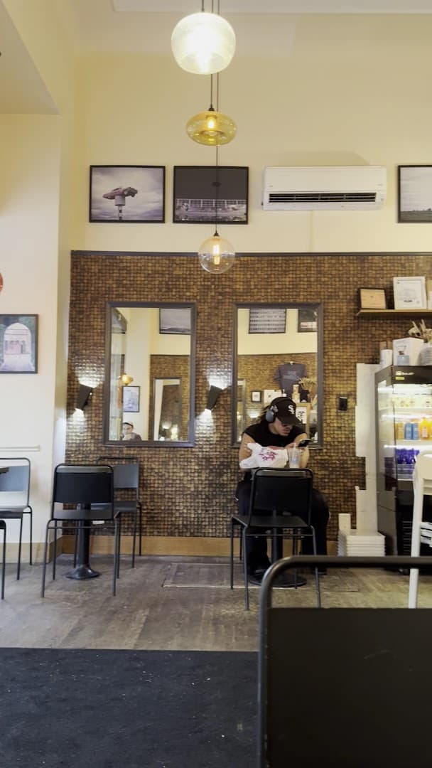 Joe Coffee Company: W 85th St specialty coffee shop in New York - photo 9