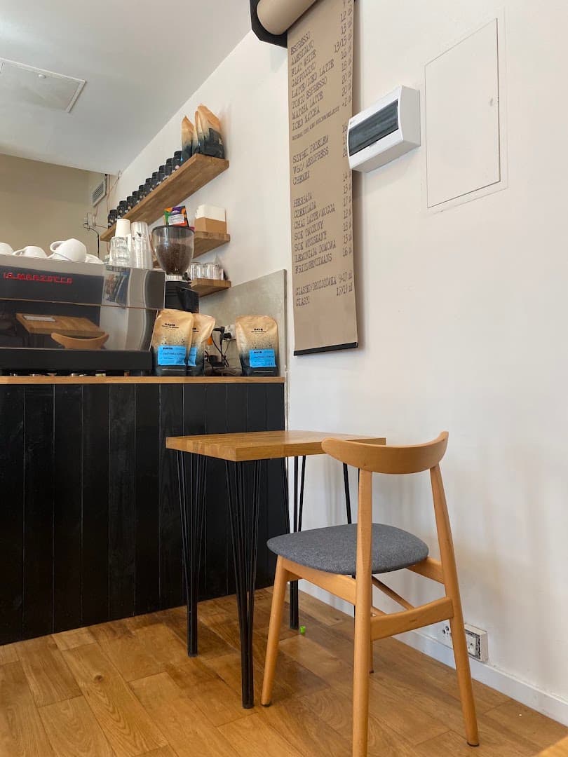 Interior of CzyKawka Kawiarnia, specialty coffee shop in Warsaw