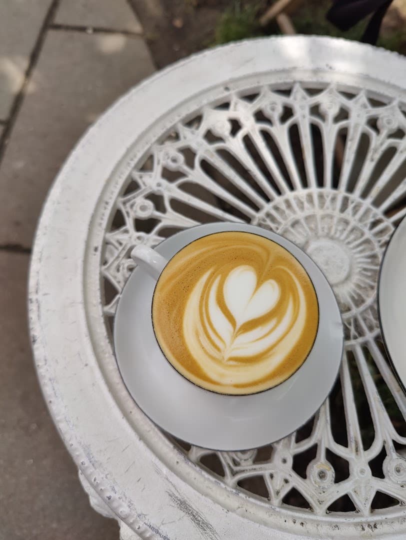 Coffee at HAŁAS Coffee+Vinyl, specialty coffee shop in Warsaw