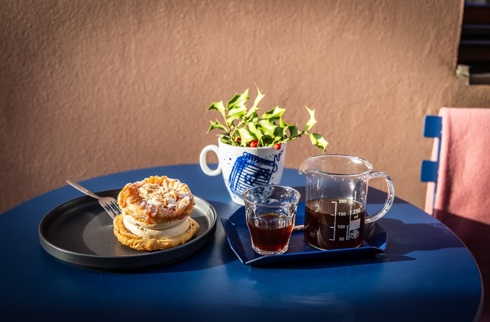 Coffee at kaš-mi-daš - papírnictví a kavárna, specialty coffee shop in Prague