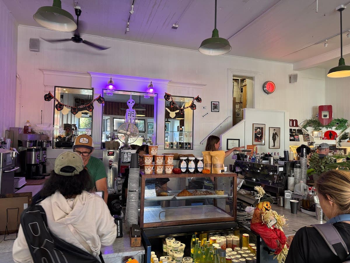 Farley's Coffeehouse specialty coffee shop in San Francisco - photo 3