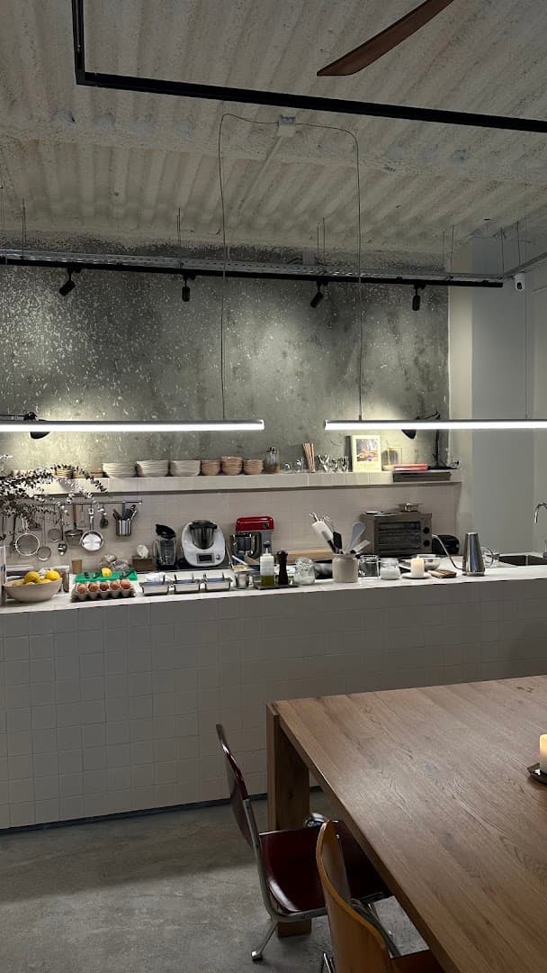 Lugar Nenhum - specialty coffee shop in Lisbon